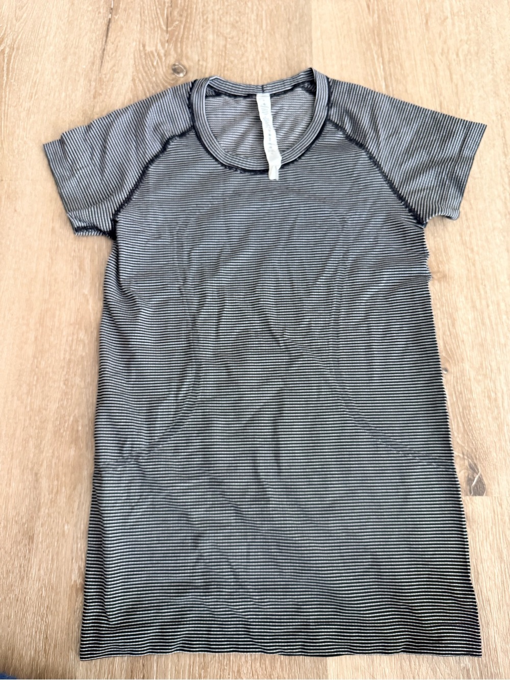 lululemon athletica KBlack & White Micro Stripe Short Sleeve Tee S